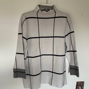 Tahari women’s mock neck sweater